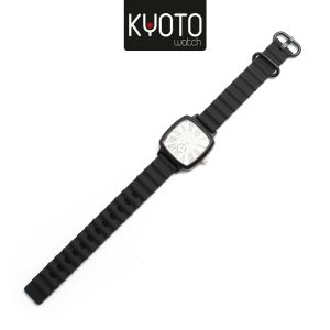 KY117 - RELOJ KYOTO DAMA NUMEROS CARTIER , PULSO GOMA COLOR NEGRO